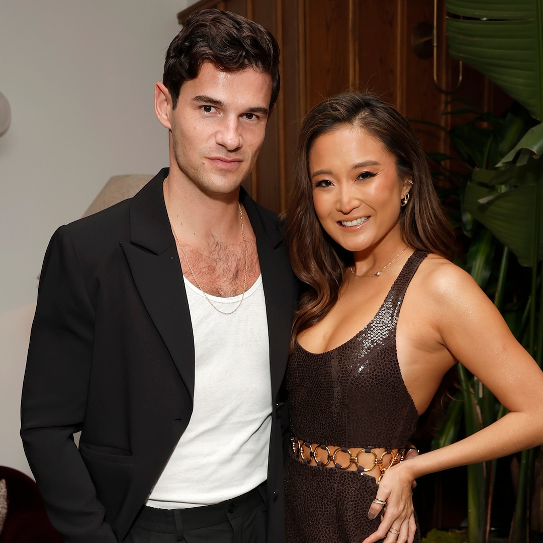 Emily in Paris’ Ashley Park & Paul Forman Spark Romance Rumors Emily in Paris’ Ashley Park & Paul Forman Spark Romance Rumors